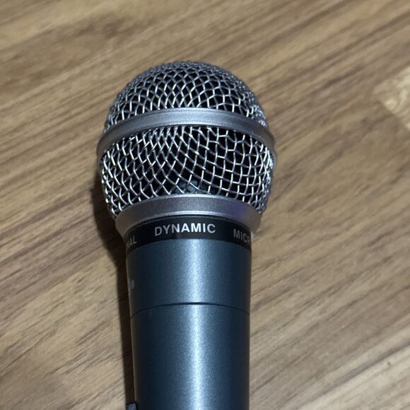 Stagg Professional Dynamic Microphone IMP-600 w/ XLR to 1/4" Adapter - 16' Cable - Picture 6 of 12